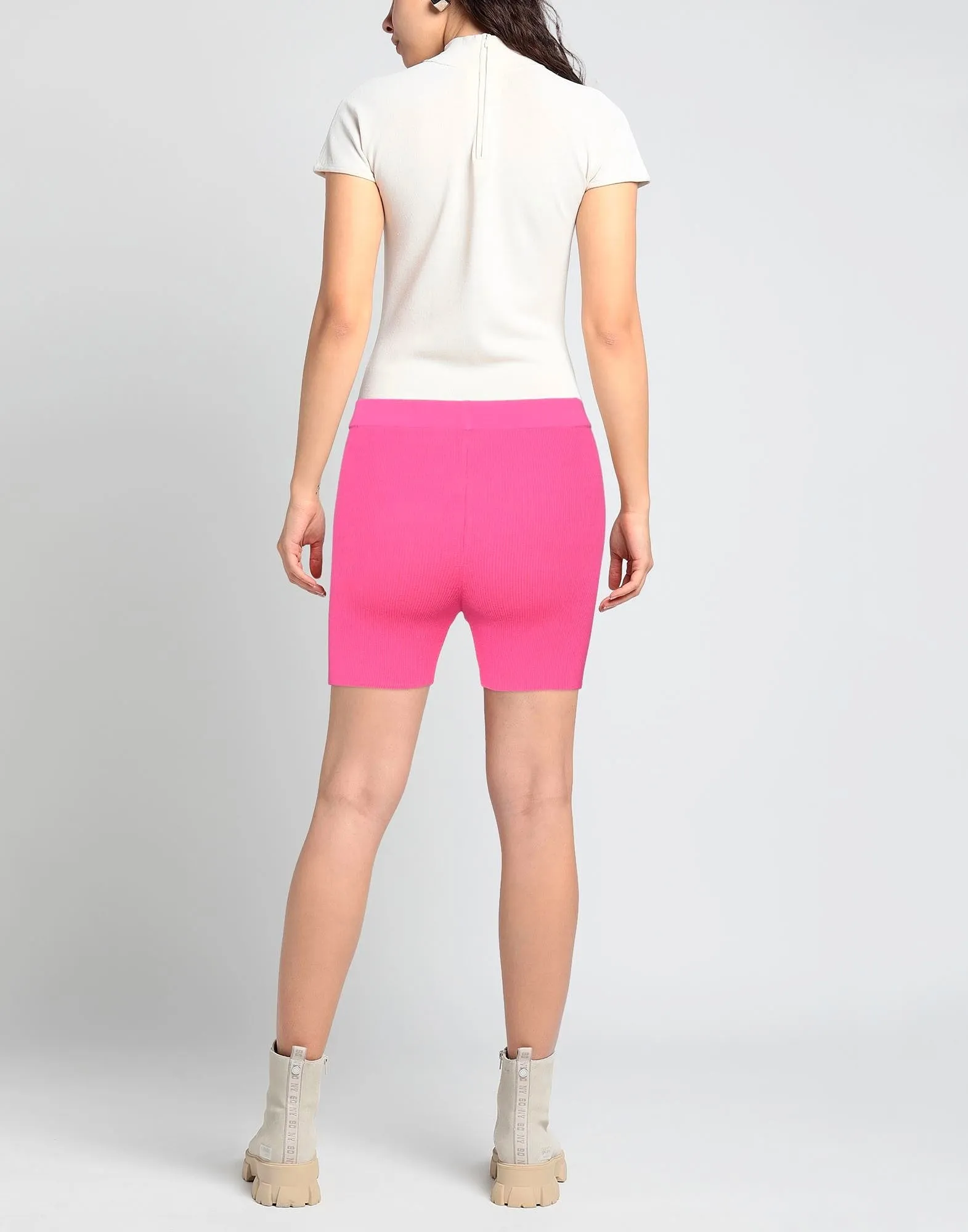 Jacquemus shorts, fuchsia