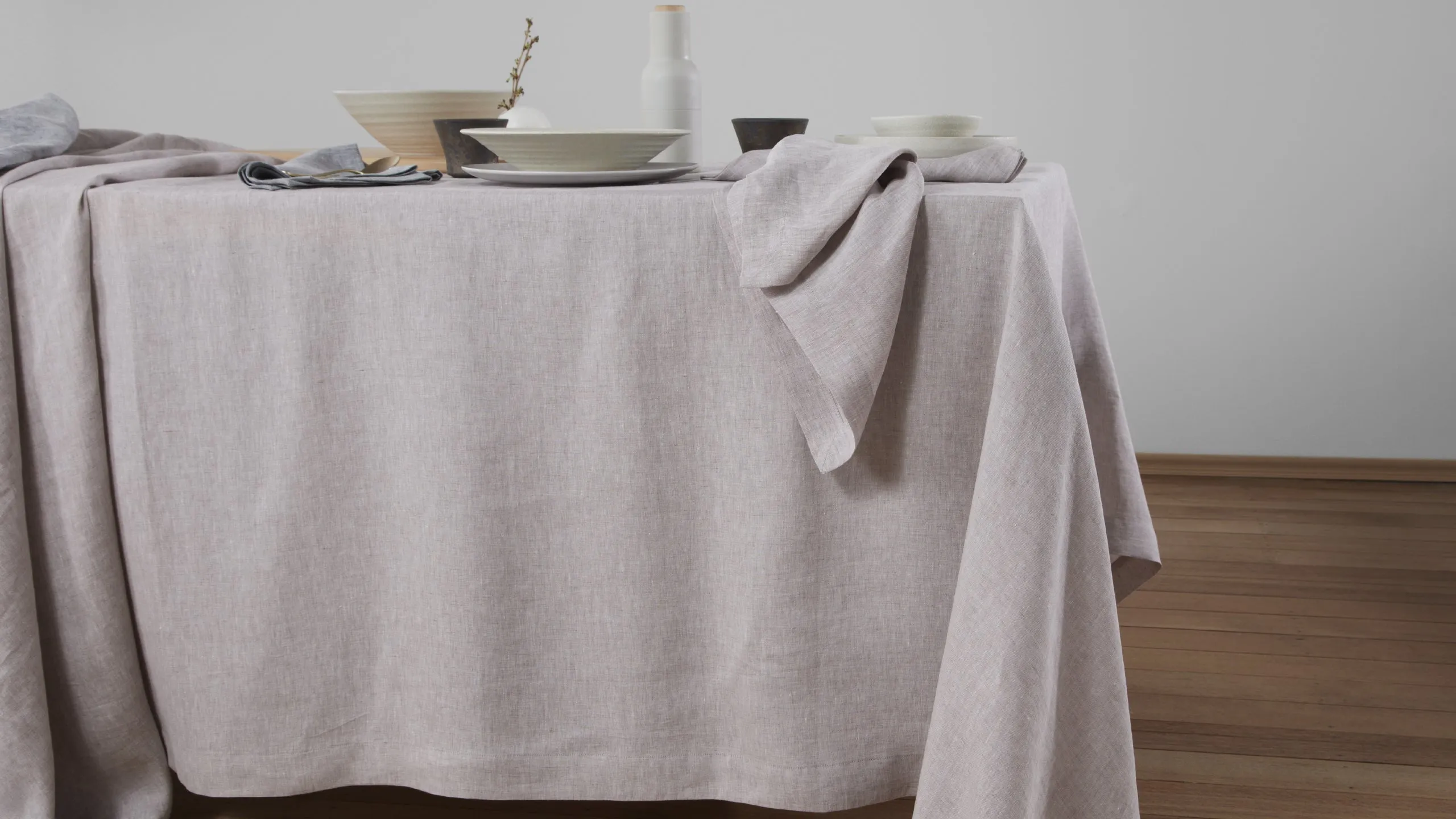 Loft Table Cloth